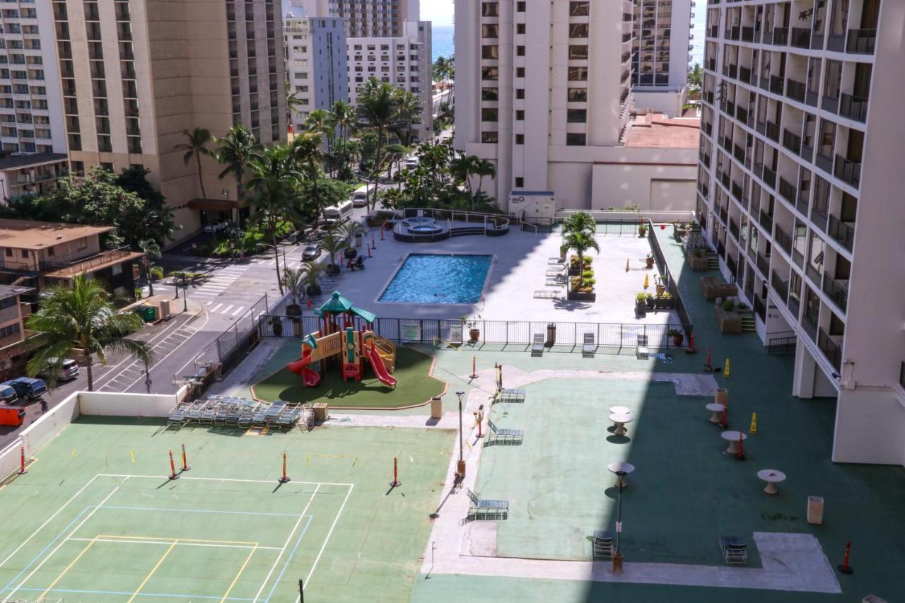 Waikiki Banyan Suites W Free Parking Honolulu Exterior foto